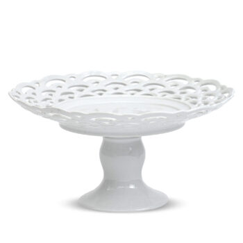 Aluguel de Prato com Pé em Cerâmica Branca e Borda Renda 26x13cm