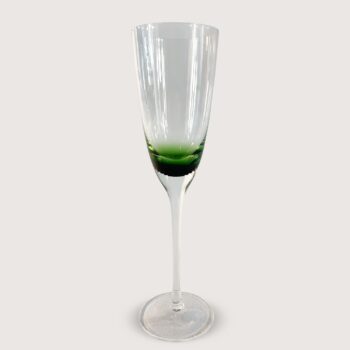 Aluguel de Taça de Champanhe Fundo Verde