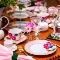 Aluguel de Kit de Mesa Posta para o Dia das Mães