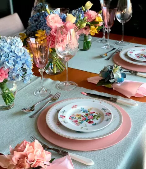 Aluguel de Kit de Mesa Posta para o Dia das Mães